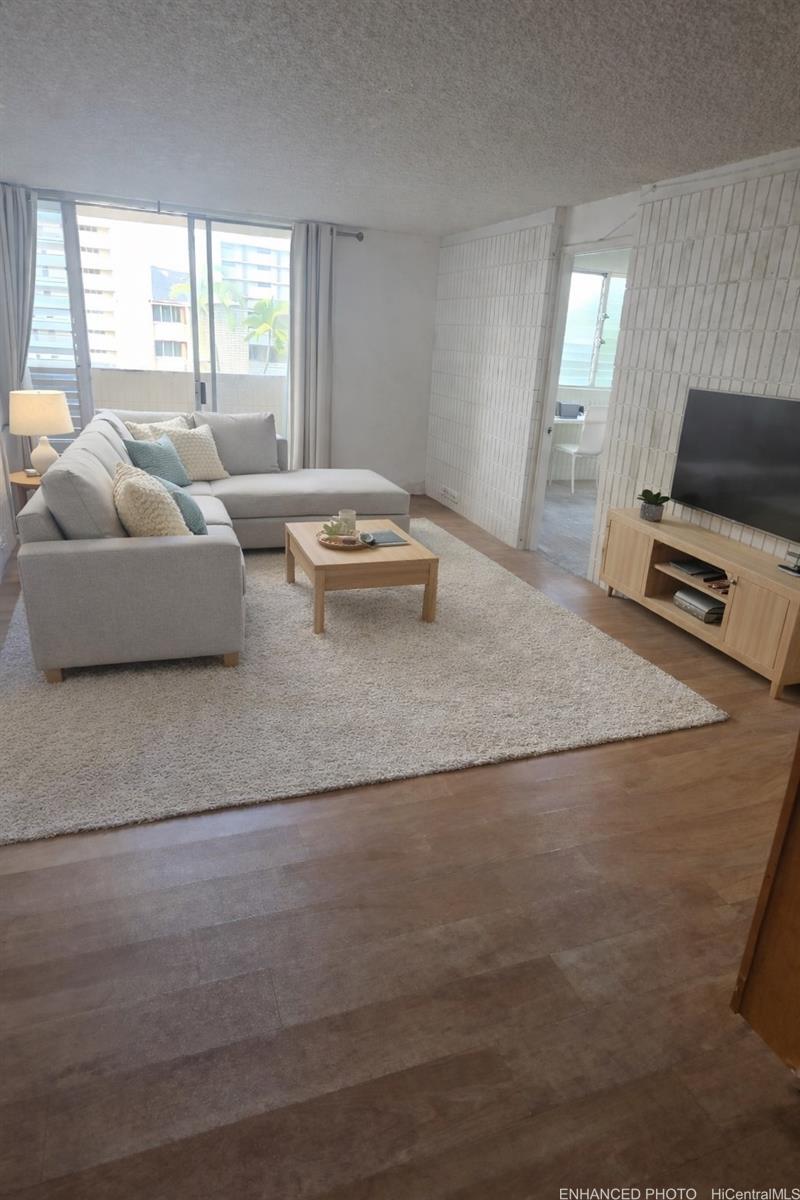 Lakeview Royal condo # 206, Honolulu, Hawaii - photo 3 of 13