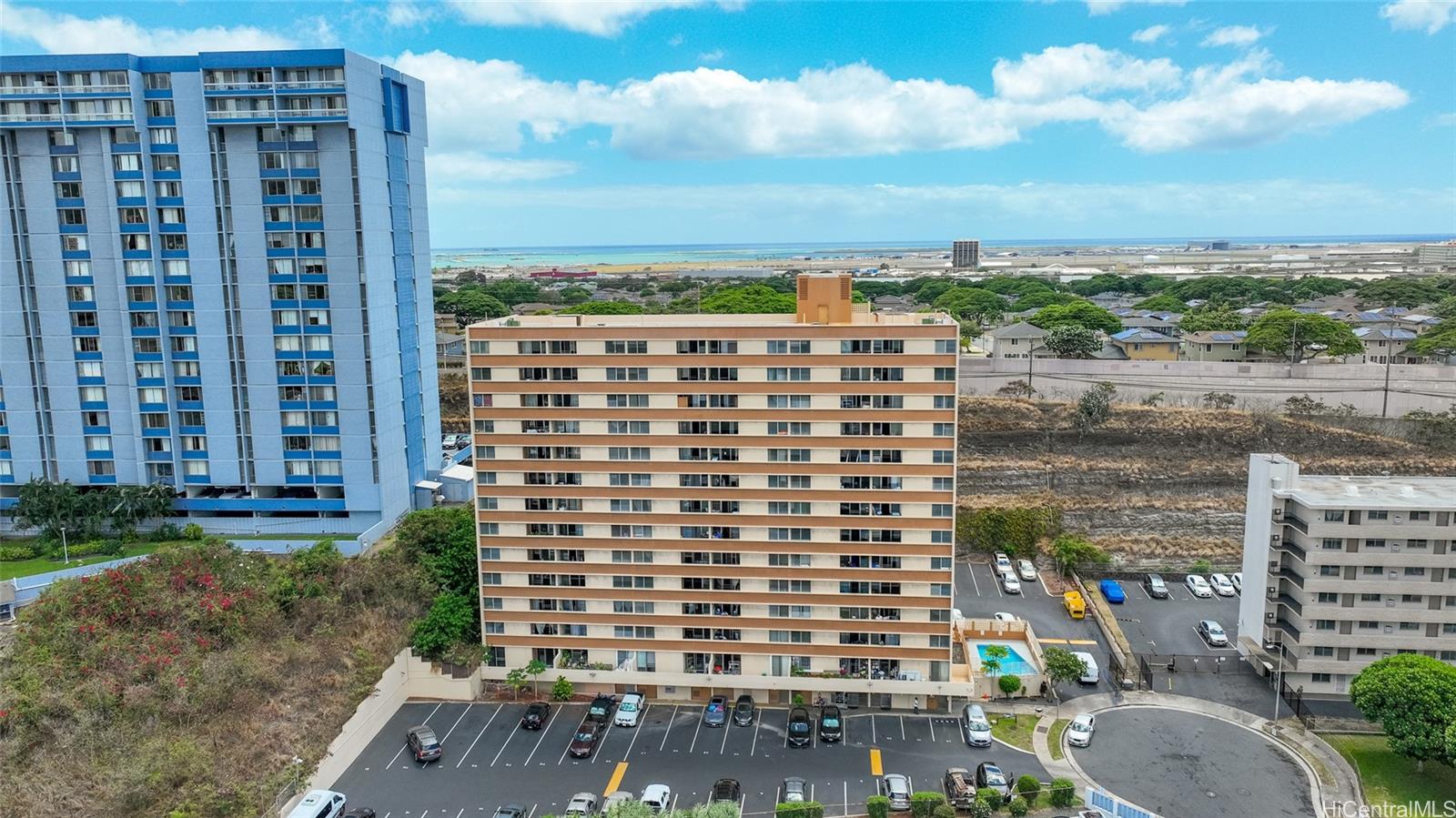 Lakeview Royal condo # 601, Honolulu, Hawaii - photo 18 of 21