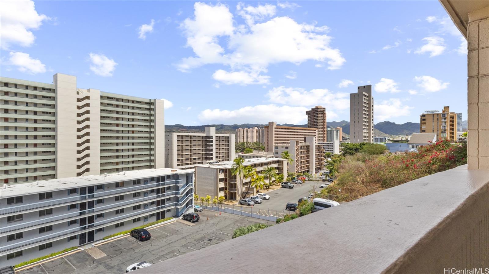 Lakeview Royal condo # 601, Honolulu, Hawaii - photo 20 of 21