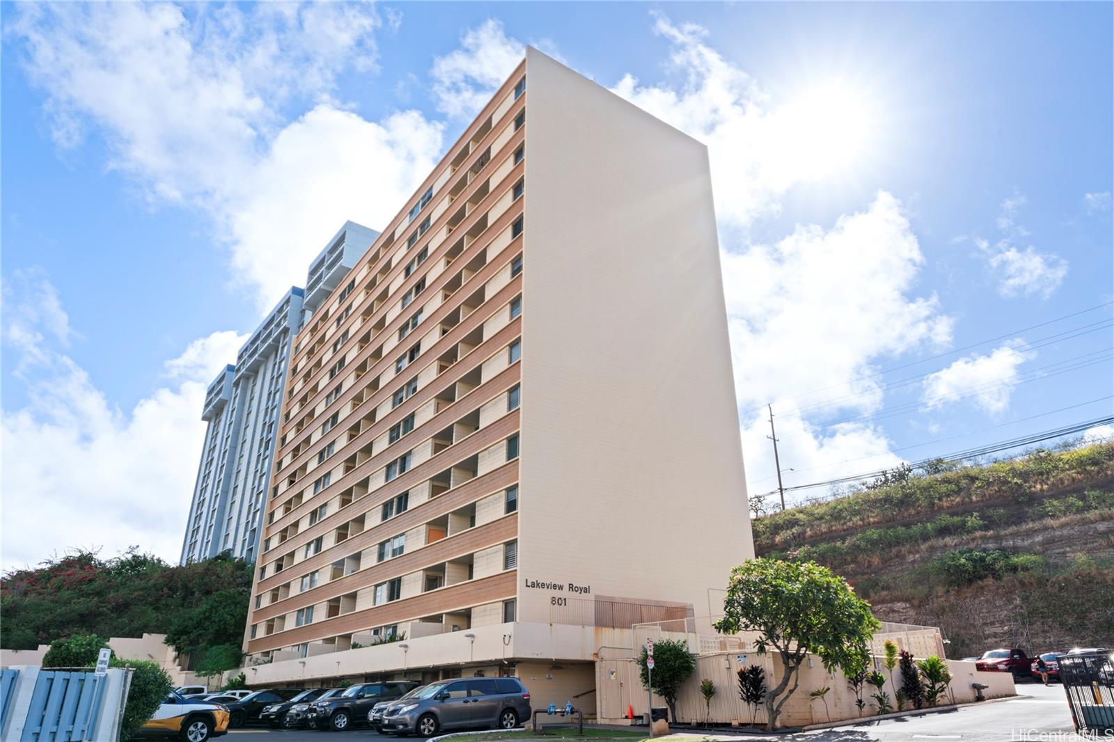 Lakeview Royal condo # 701, Honolulu, Hawaii - photo 23 of 25