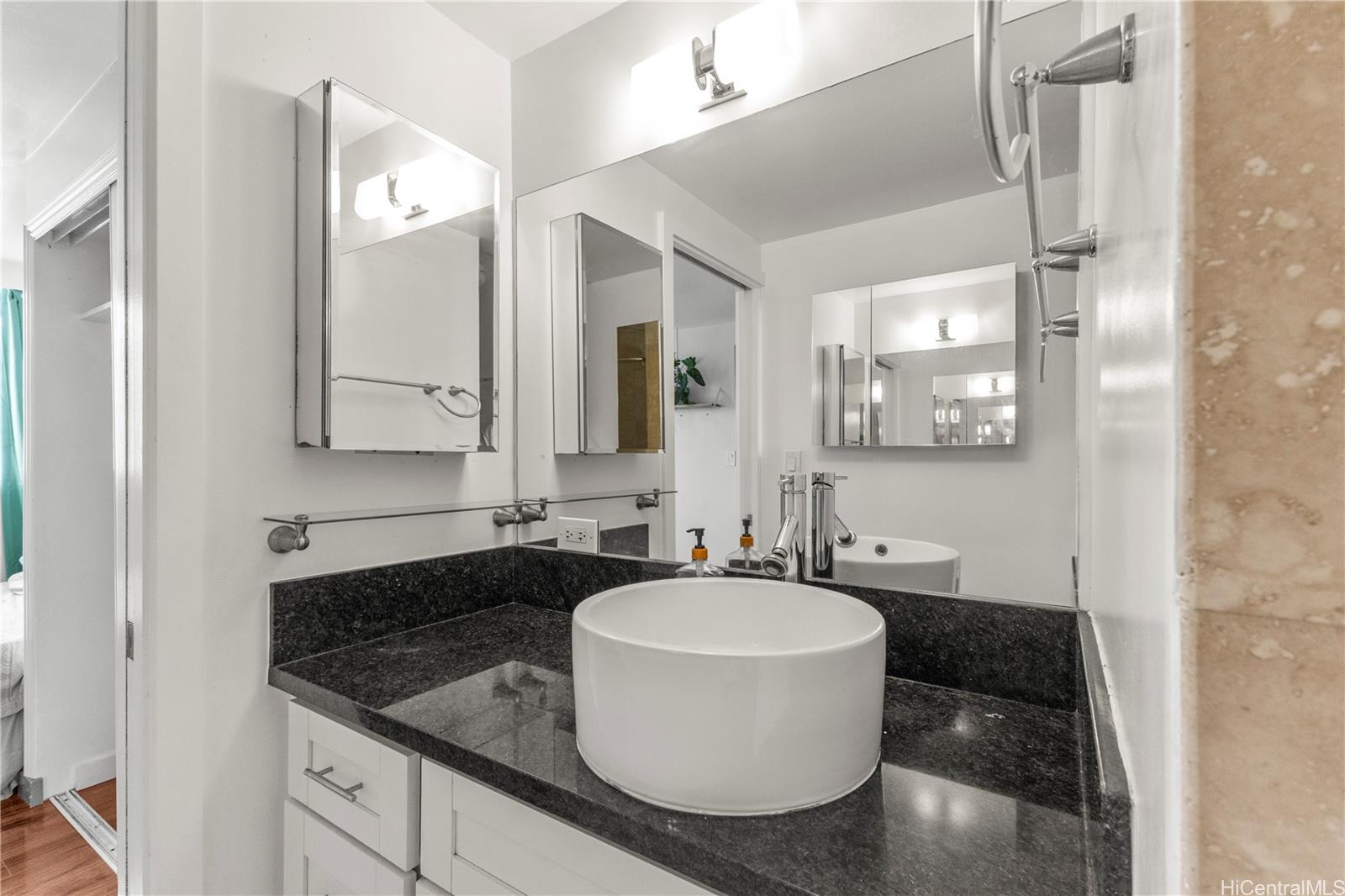 801 Ala Nioi Pl Honolulu - Rental - photo 14 of 25