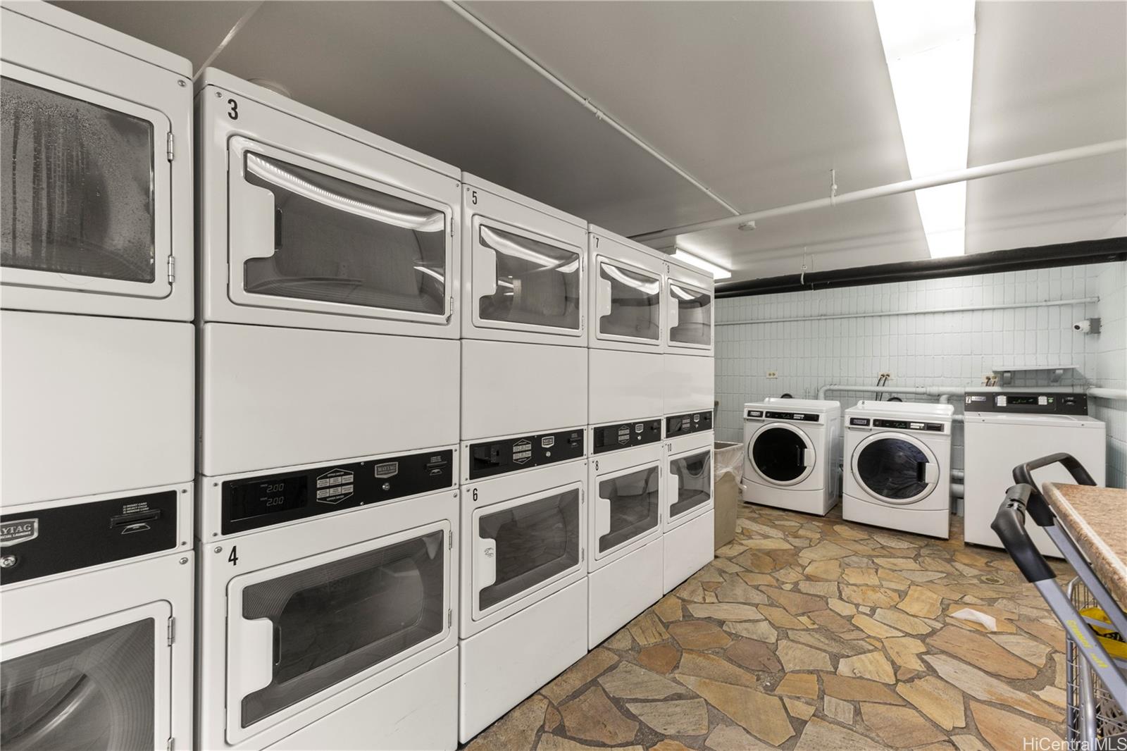 801 Ala Nioi Pl Honolulu - Rental - photo 24 of 25