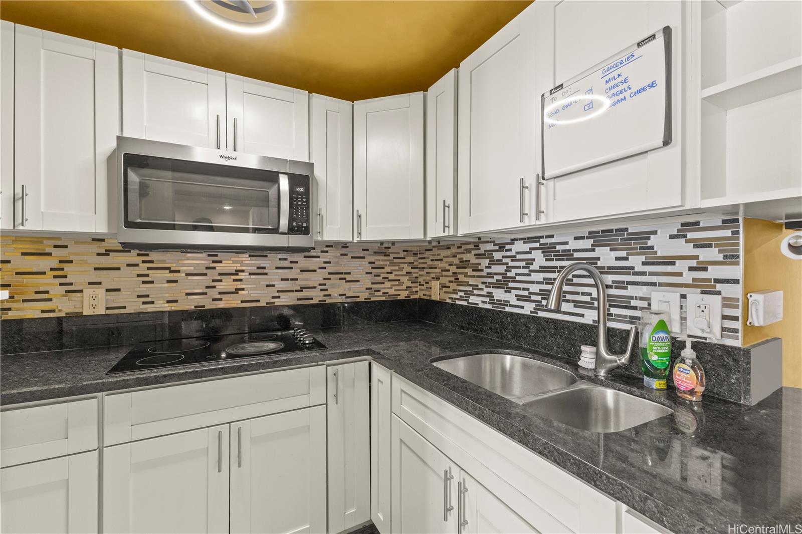 801 Ala Nioi Pl Honolulu - Rental - photo 5 of 25