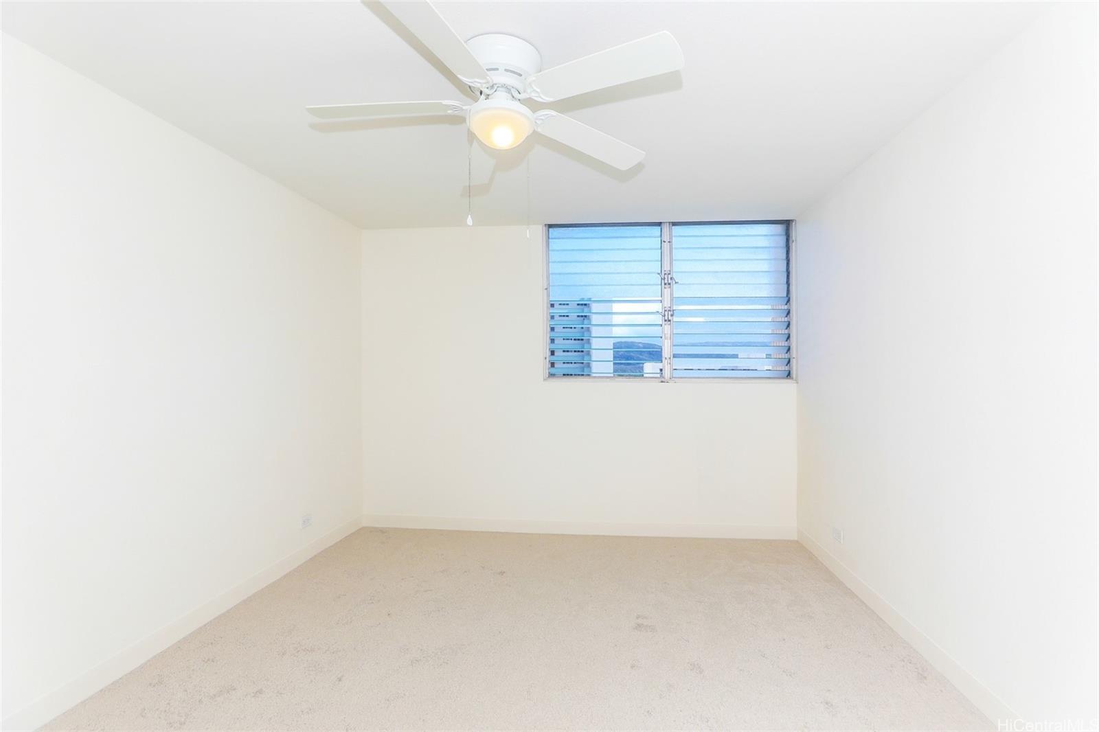 Lakeview Royal condo # 706, Honolulu, Hawaii - photo 11 of 20