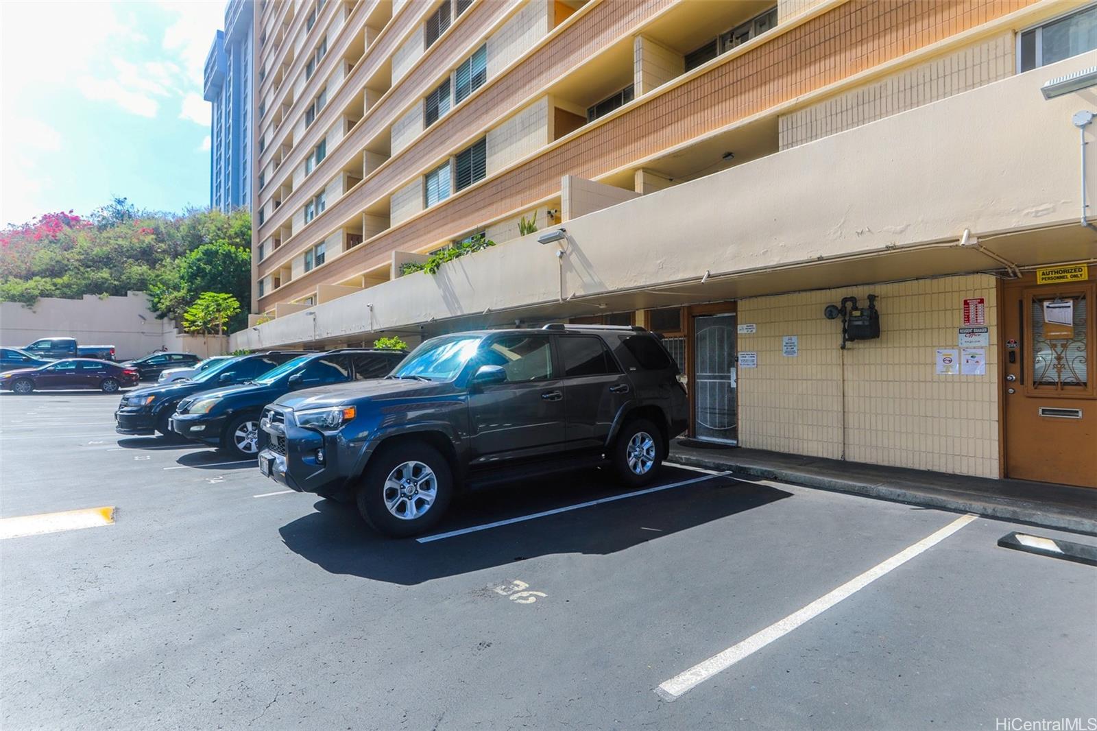 Lakeview Royal condo # 706, Honolulu, Hawaii - photo 17 of 20
