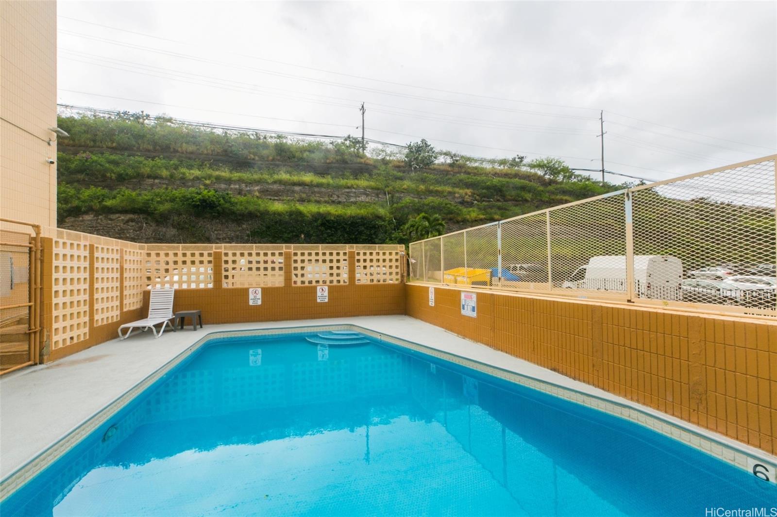 Lakeview Royal condo # 706, Honolulu, Hawaii - photo 19 of 20