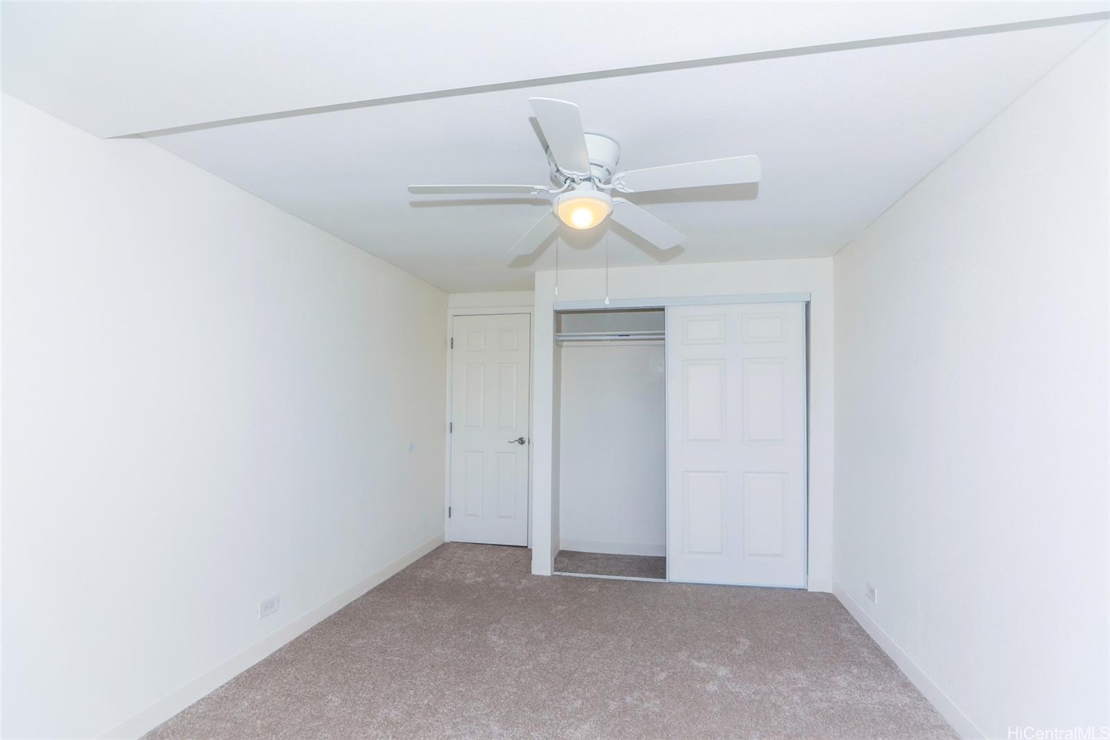 Lakeview Royal condo # 706, Honolulu, Hawaii - photo 8 of 20