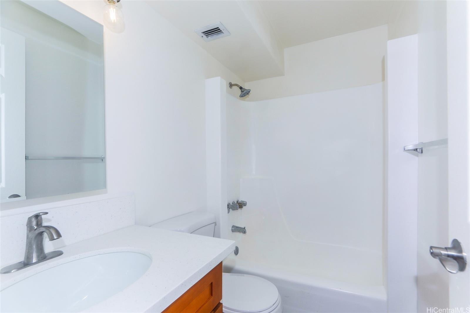 Lakeview Royal condo # 706, Honolulu, Hawaii - photo 10 of 20