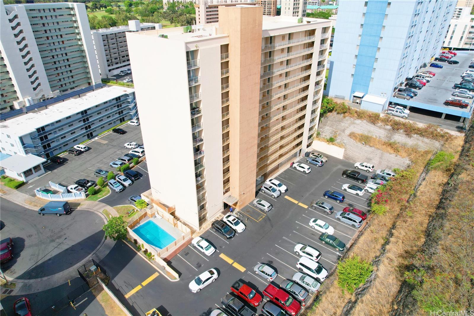 Lakeview Royal condo # 903, Honolulu, Hawaii - photo 3 of 14