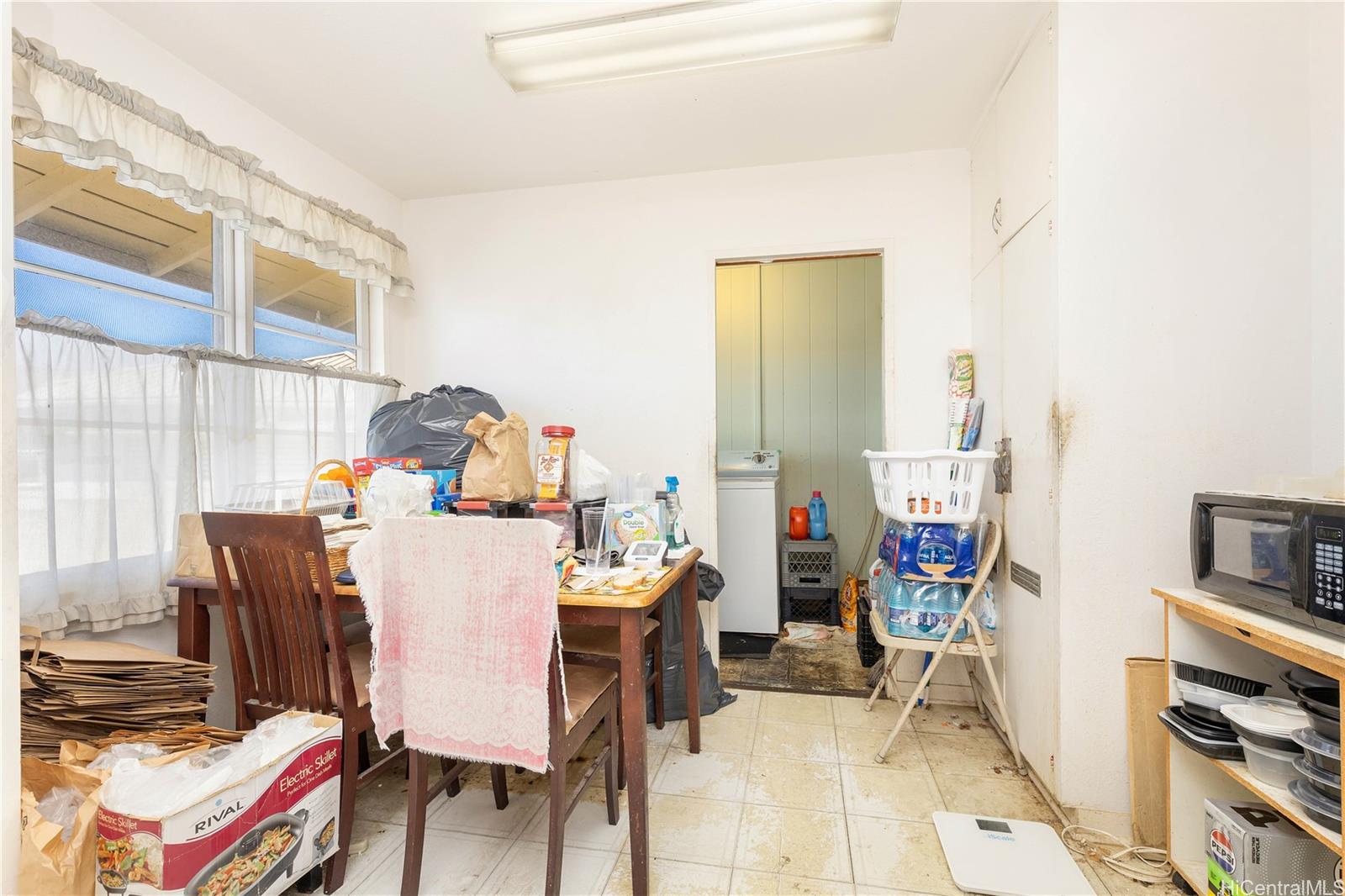 801  Iholena Place Alewa Heights, Honolulu home - photo 16 of 25