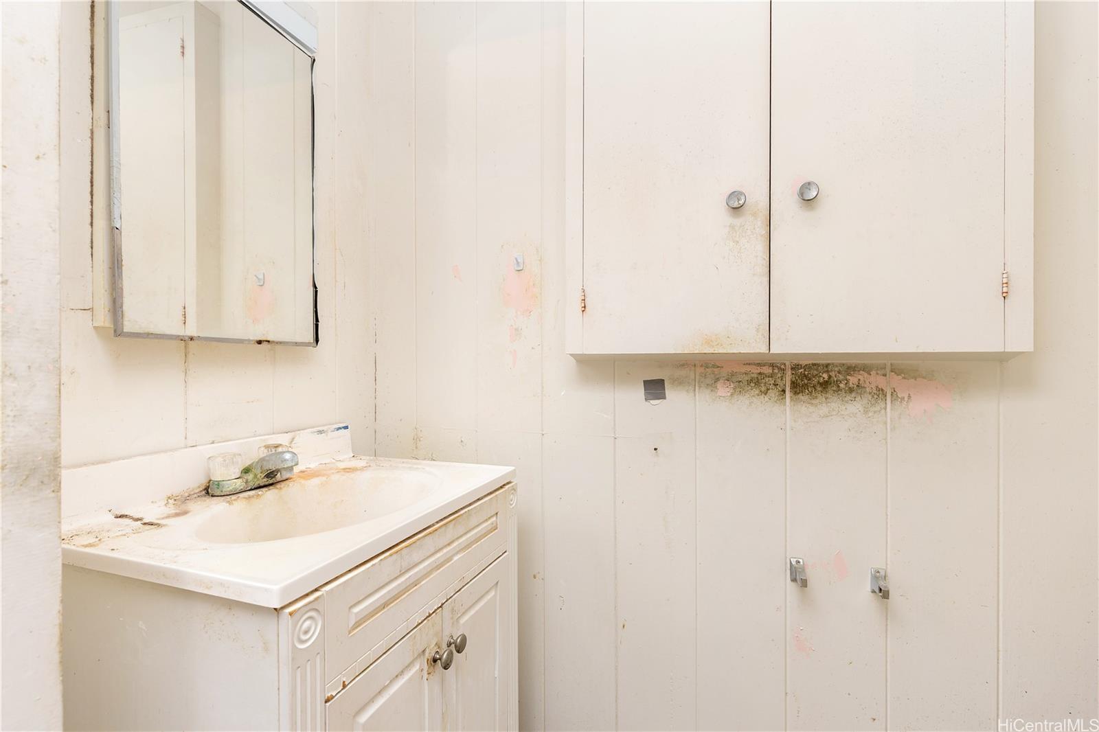 801  Iholena Place Alewa Heights, Honolulu home - photo 23 of 25