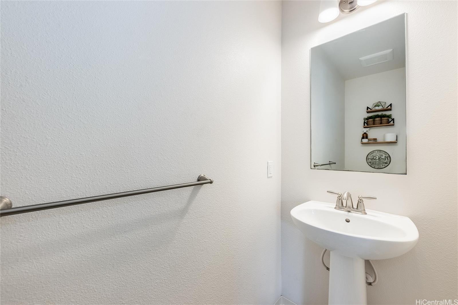 801 Kakala St Kapolei - Rental - photo 9 of 24