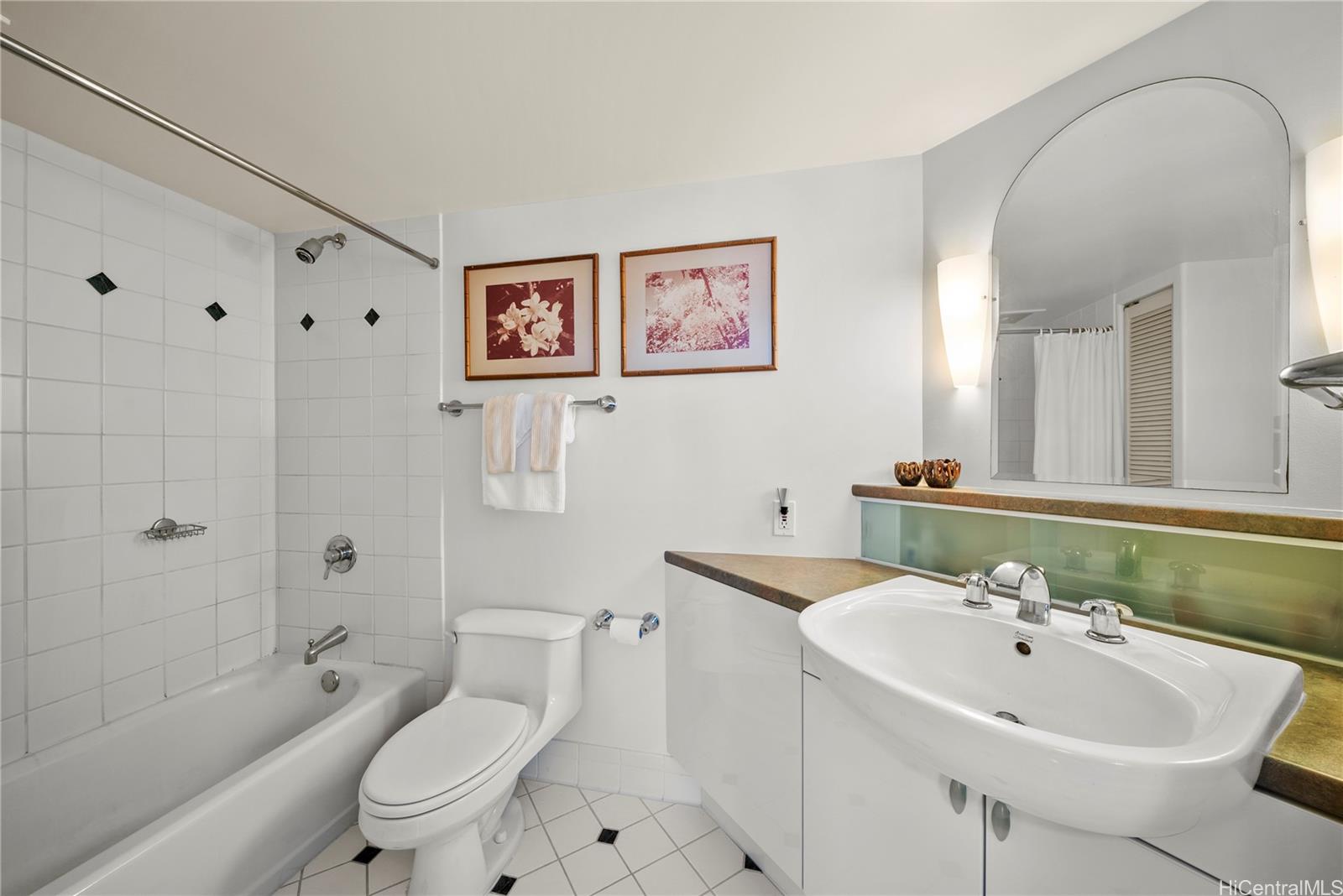 One Archer Lane condo # 1109, Honolulu, Hawaii - photo 11 of 17
