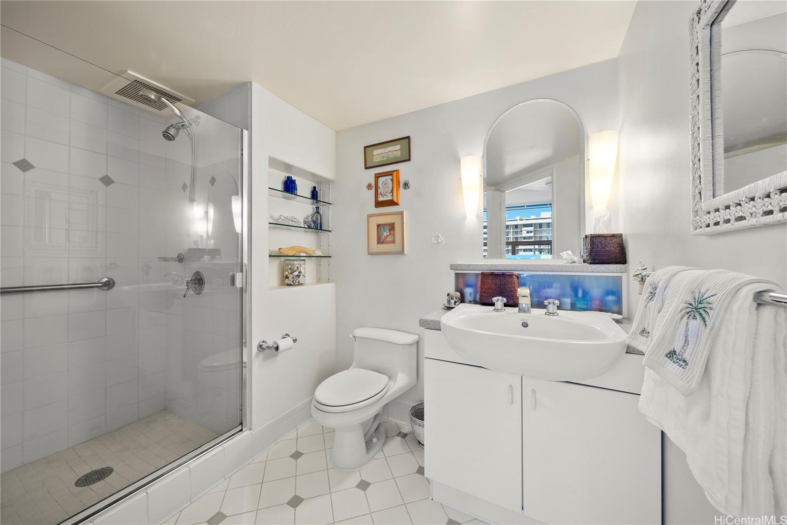 One Archer Lane condo # 1109, Honolulu, Hawaii - photo 13 of 17