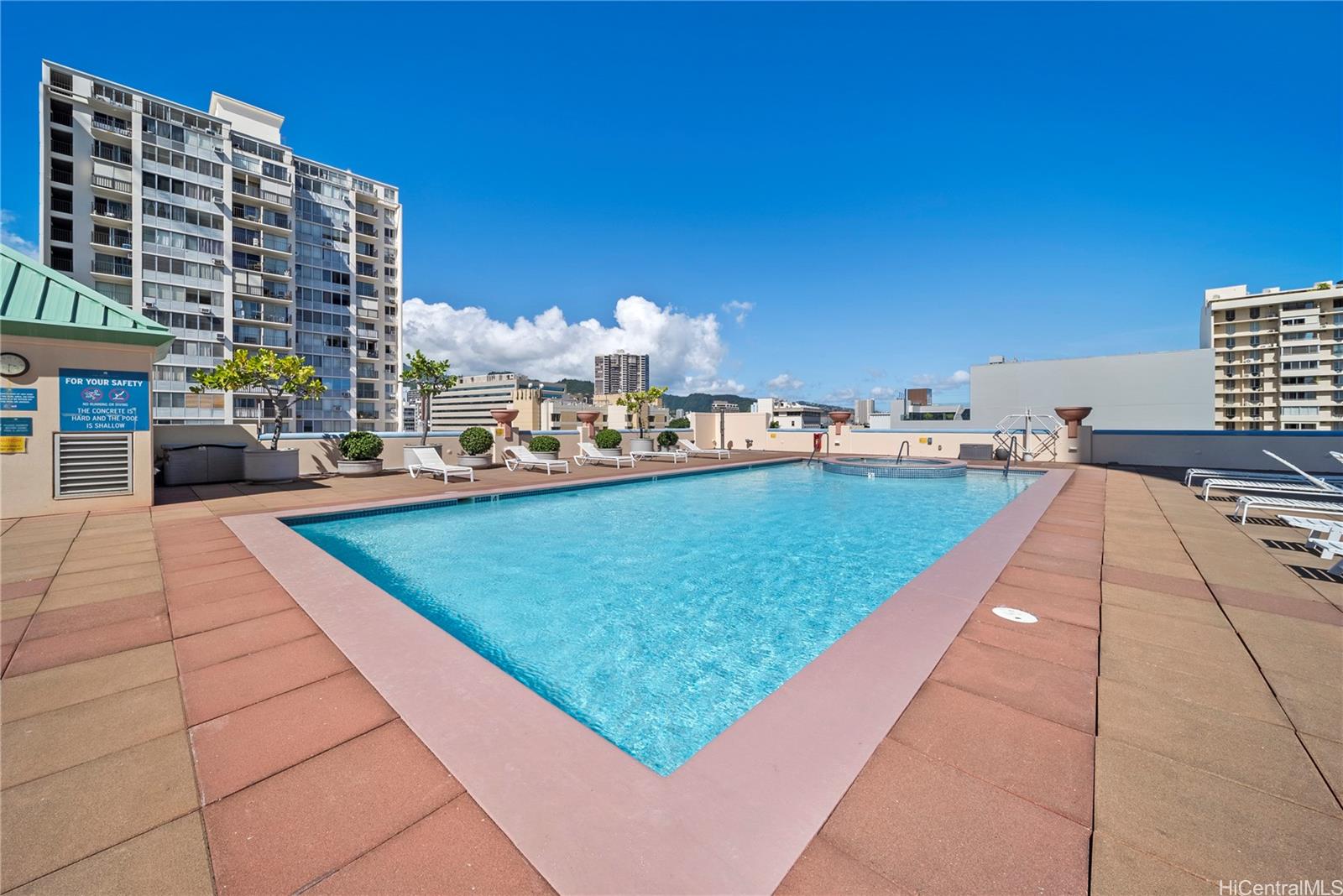 One Archer Lane condo # 1109, Honolulu, Hawaii - photo 16 of 17