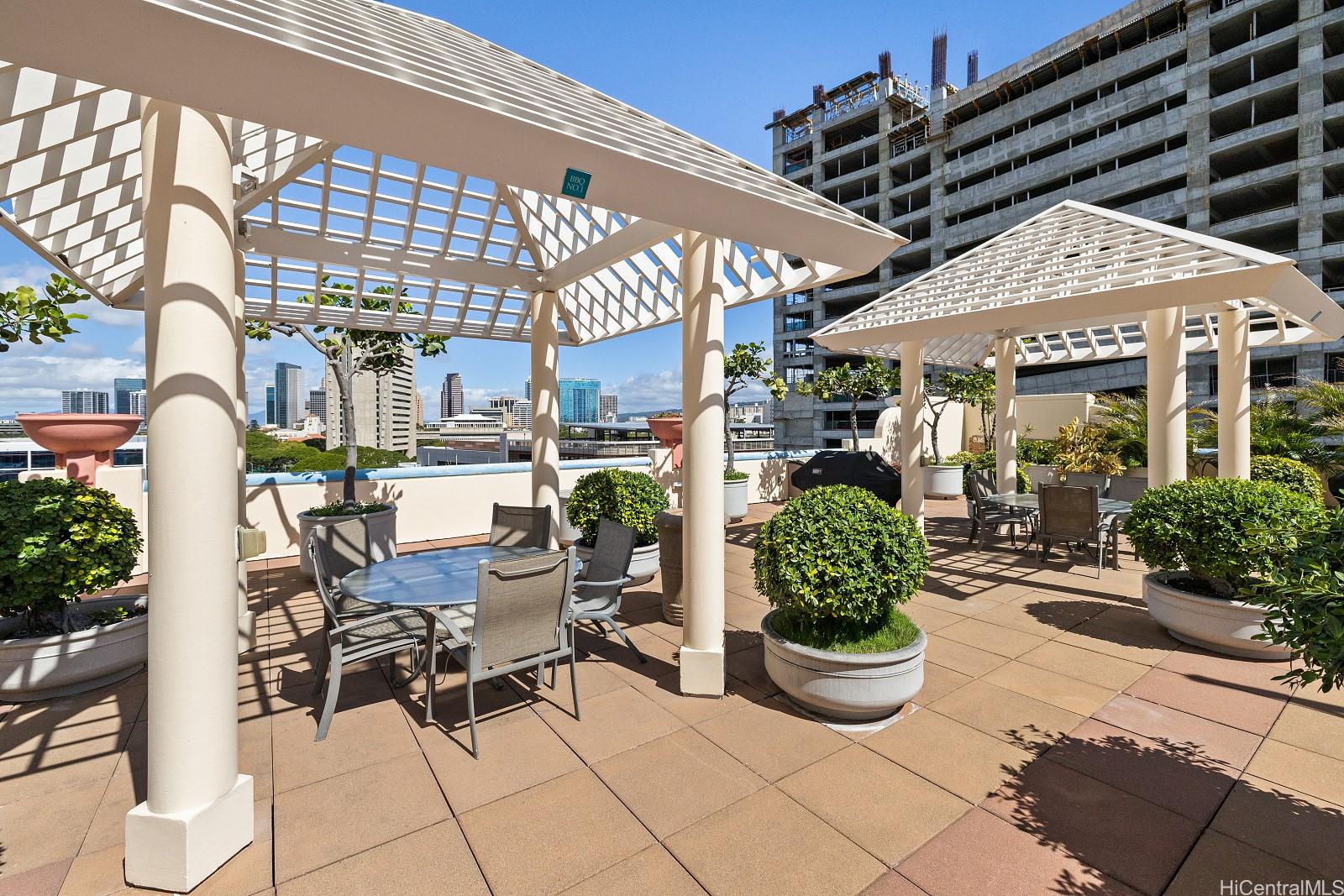 One Archer Lane condo # 2305, Honolulu, Hawaii - photo 13 of 15