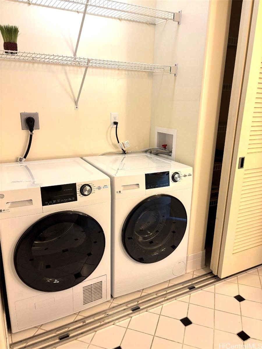 One Archer Lane condo # 2305, Honolulu, Hawaii - photo 7 of 8