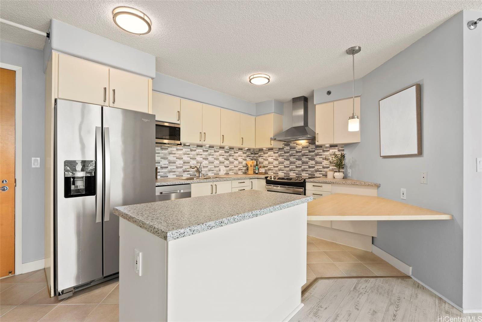 One Archer Lane condo # 2701, Honolulu, Hawaii - photo 5 of 17