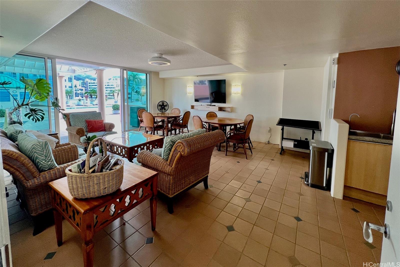 One Archer Lane condo # 2903, Honolulu, Hawaii - photo 16 of 18