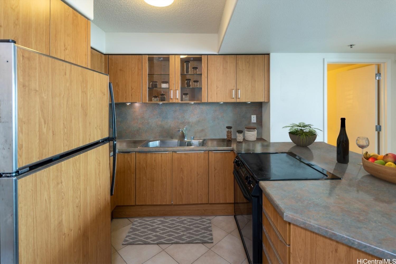 One Archer Lane condo # 3003, Honolulu, Hawaii - photo 3 of 19