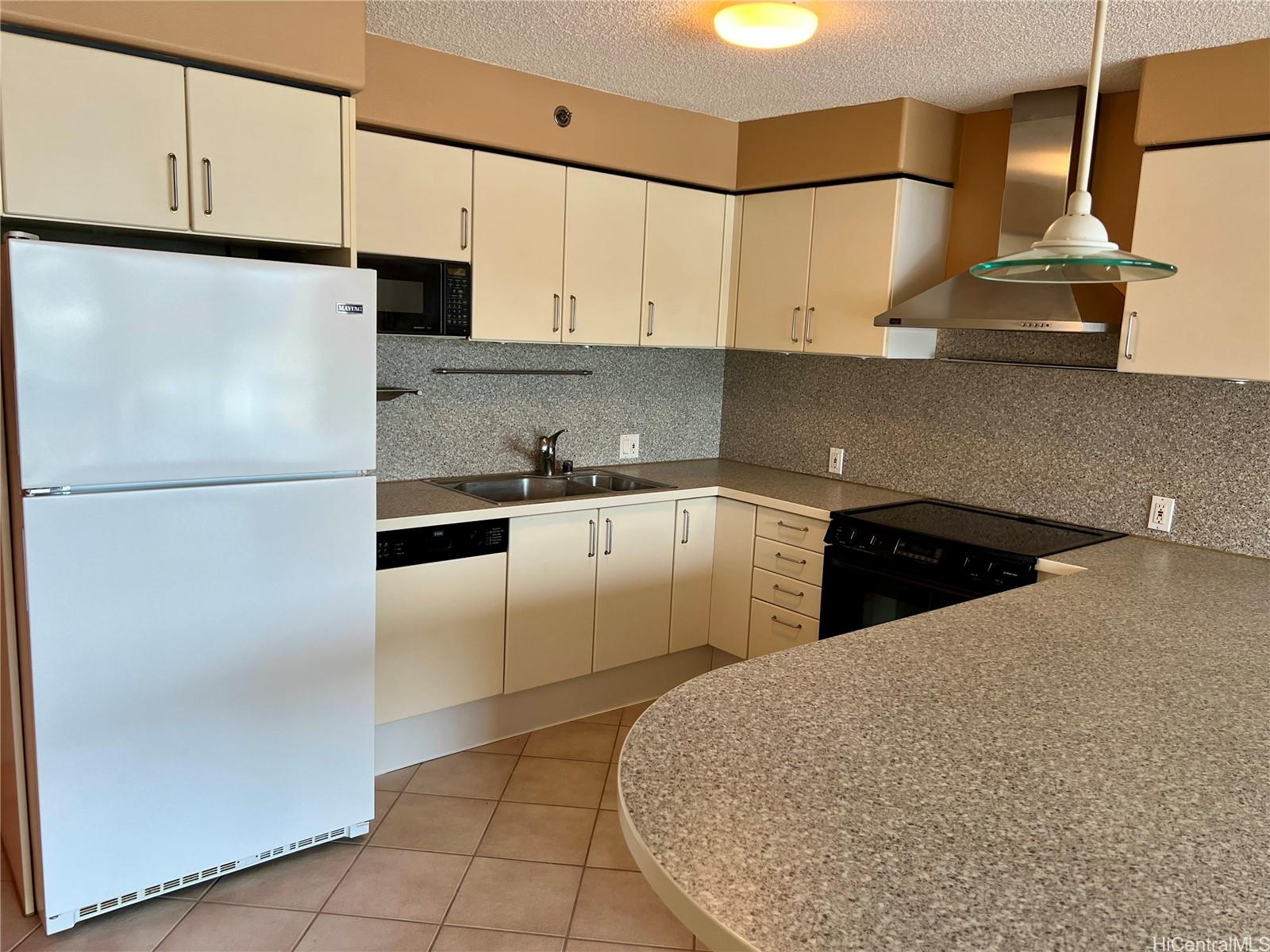 One Archer Lane condo # 3107, Honolulu, Hawaii - photo 2 of 20