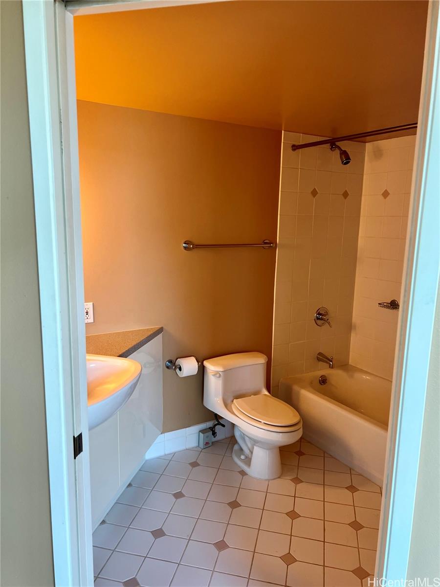 One Archer Lane condo # 3107, Honolulu, Hawaii - photo 11 of 20