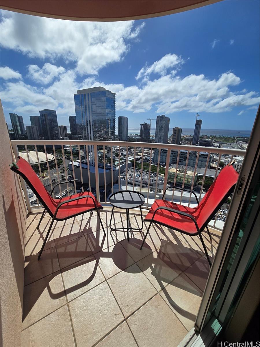 One Archer Lane condo # 3202, Honolulu, Hawaii - photo 8 of 10