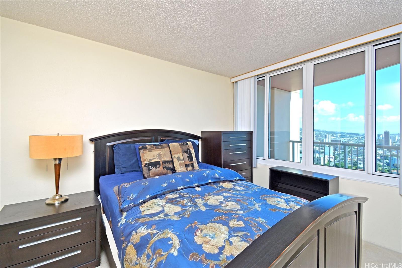 One Archer Lane condo # 3701, Honolulu, Hawaii - photo 9 of 16