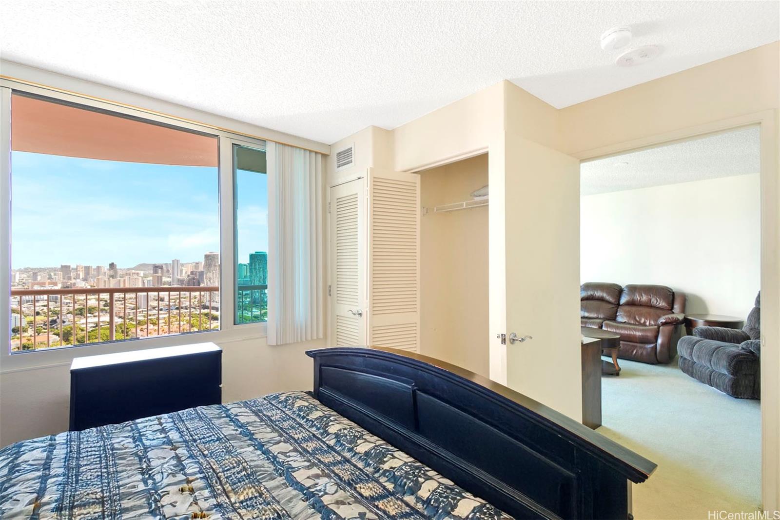 One Archer Lane condo # 3701, Honolulu, Hawaii - photo 10 of 16