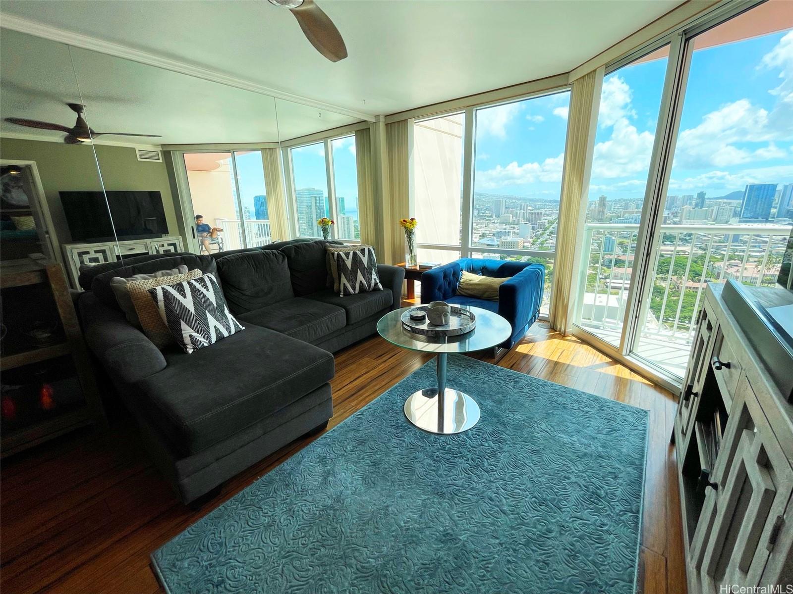 801 S King St Honolulu - Rental - photo 11 of 23