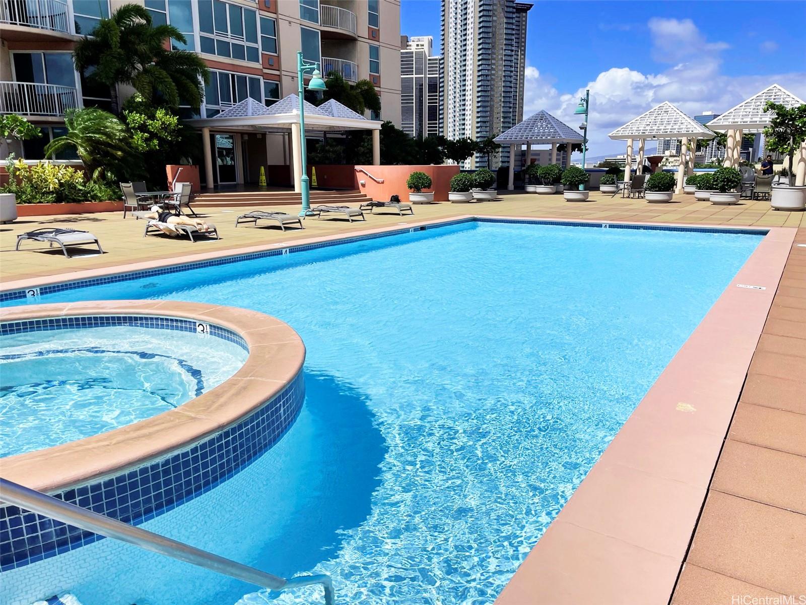 801 S King St Honolulu - Rental - photo 13 of 23