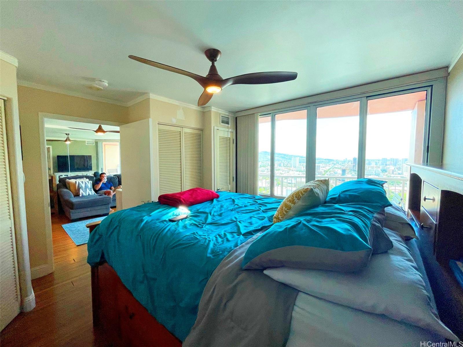 801 S King St Honolulu - Rental - photo 3 of 23