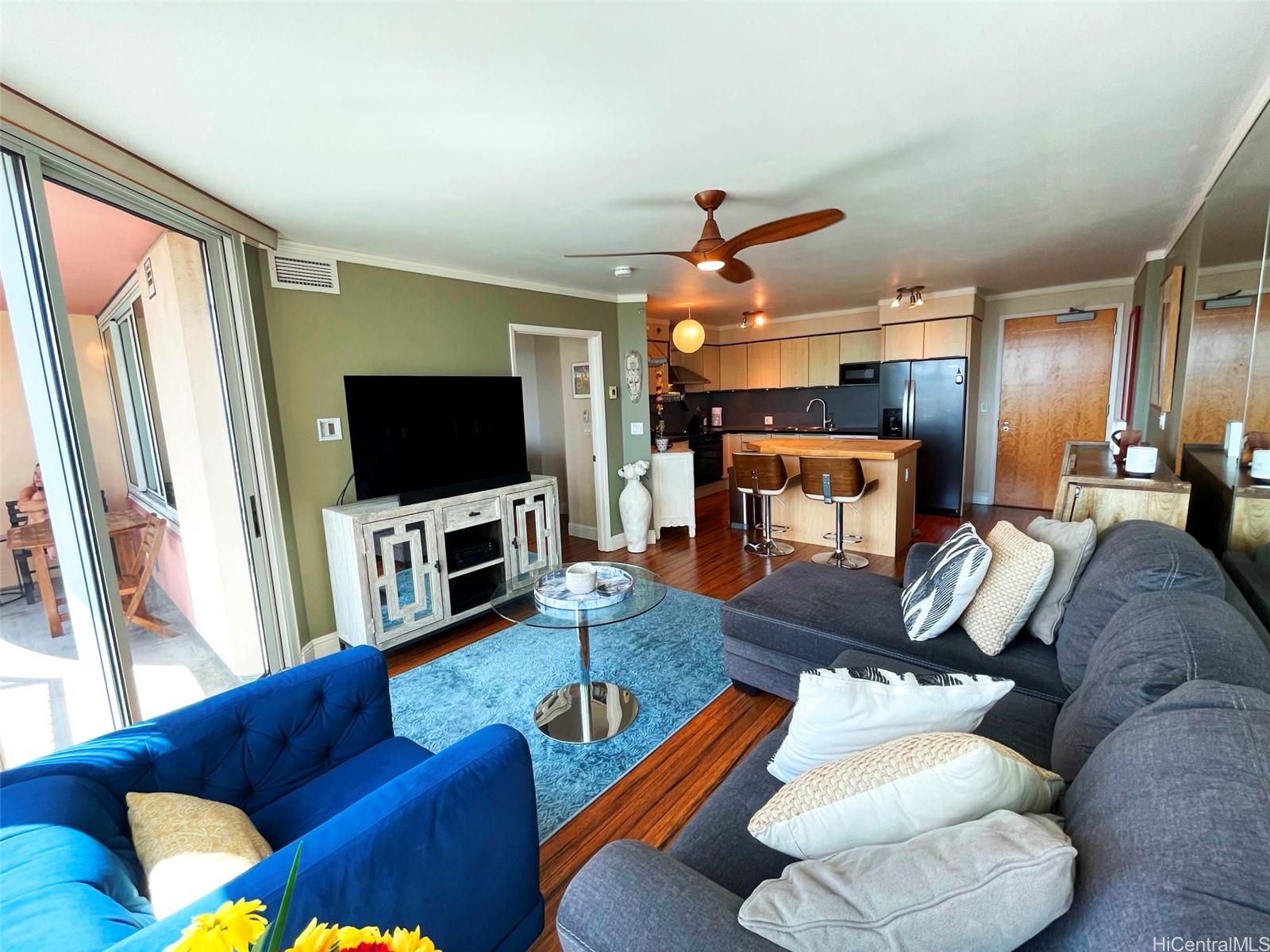 801 S King St Honolulu - Rental - photo 6 of 23