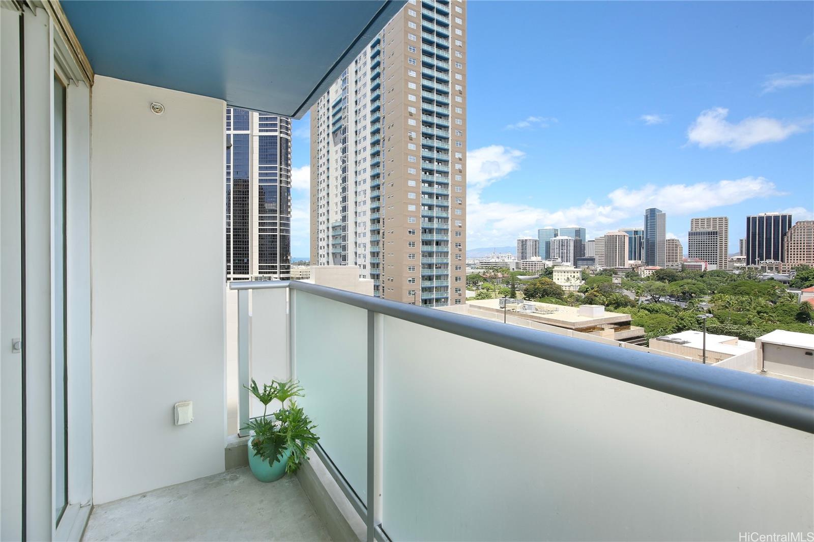 801 South St condo # 1625, Honolulu, Hawaii - photo 2 of 13