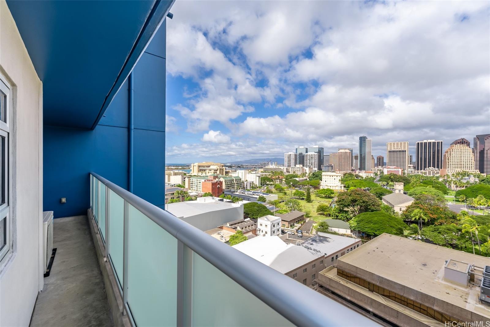 801 South St condo # 1710, Honolulu, Hawaii - photo 12 of 21