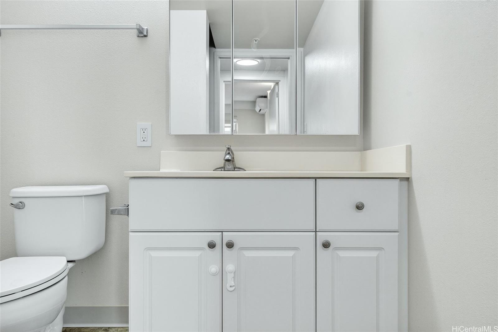 801 South St condo # 2224, Honolulu, Hawaii - photo 14 of 25