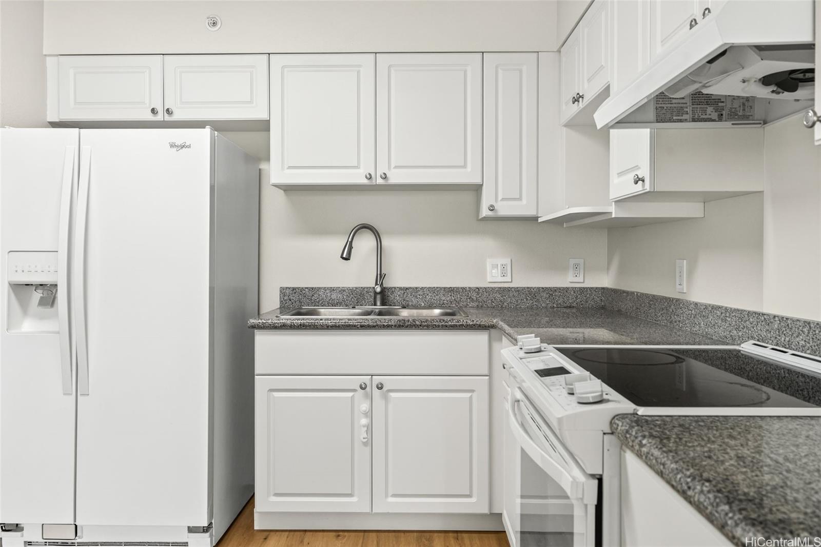 801 South St condo # 2224, Honolulu, Hawaii - photo 10 of 25