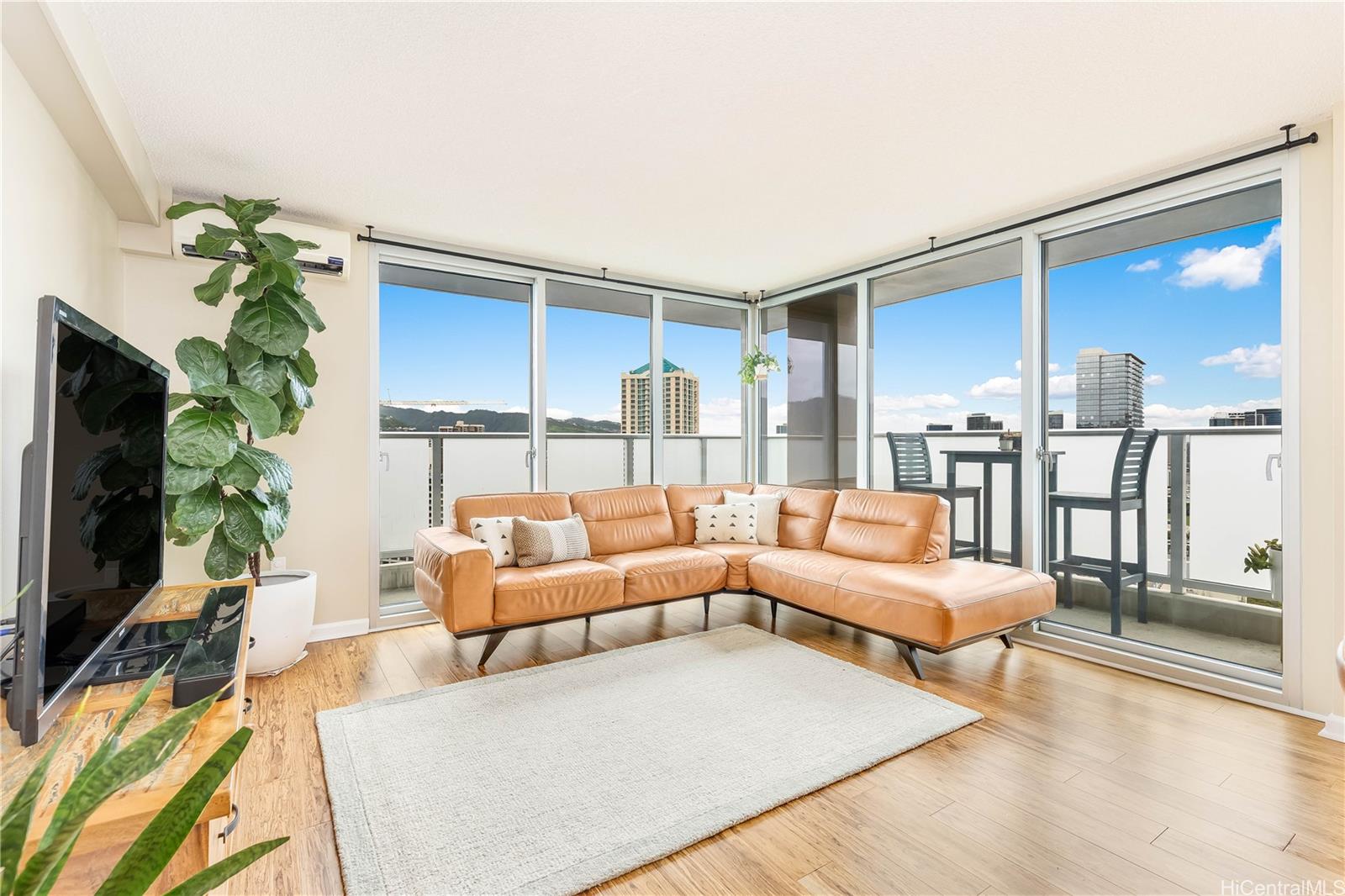 801 South St condo # 3129, Honolulu, Hawaii - photo 2 of 25