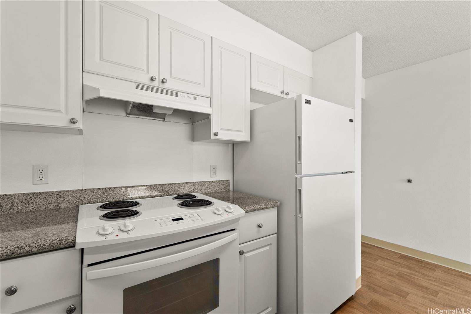 801 South St condo # 3401, Honolulu, Hawaii - photo 2 of 17