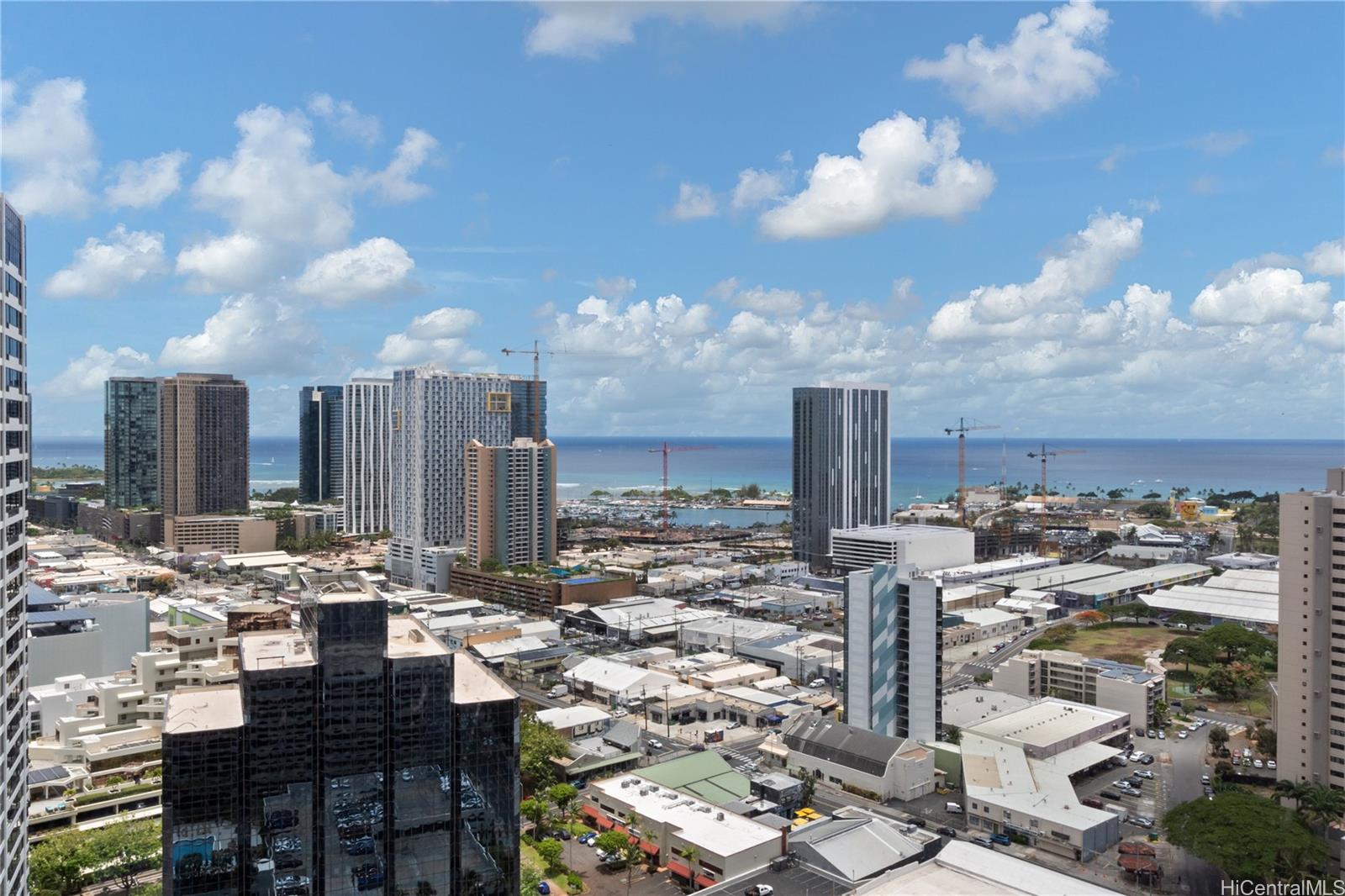 801 South St condo # 3401, Honolulu, Hawaii - photo 11 of 17