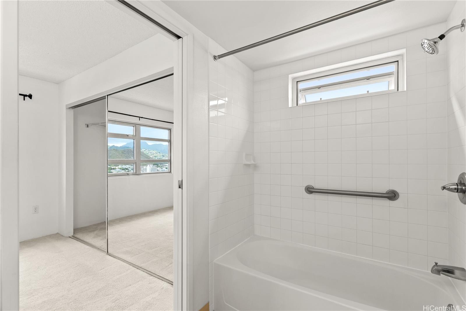 801 South St condo # 3401, Honolulu, Hawaii - photo 6 of 17