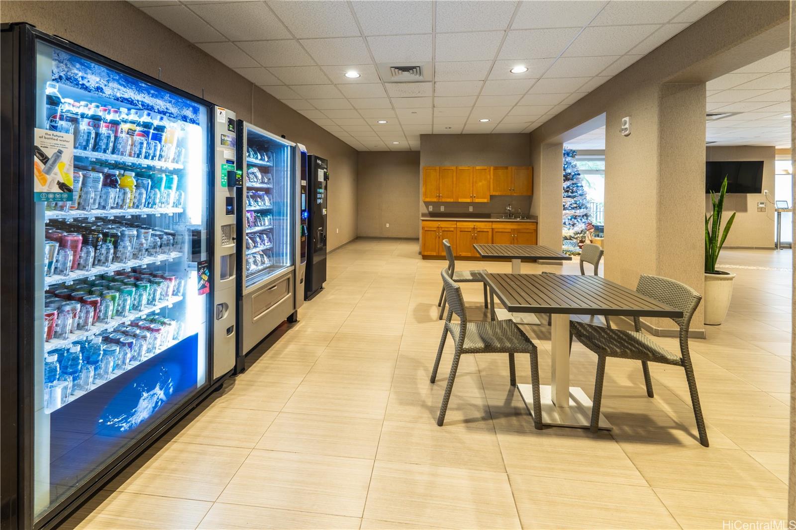 801 South St condo # 3802, Honolulu, Hawaii - photo 18 of 19