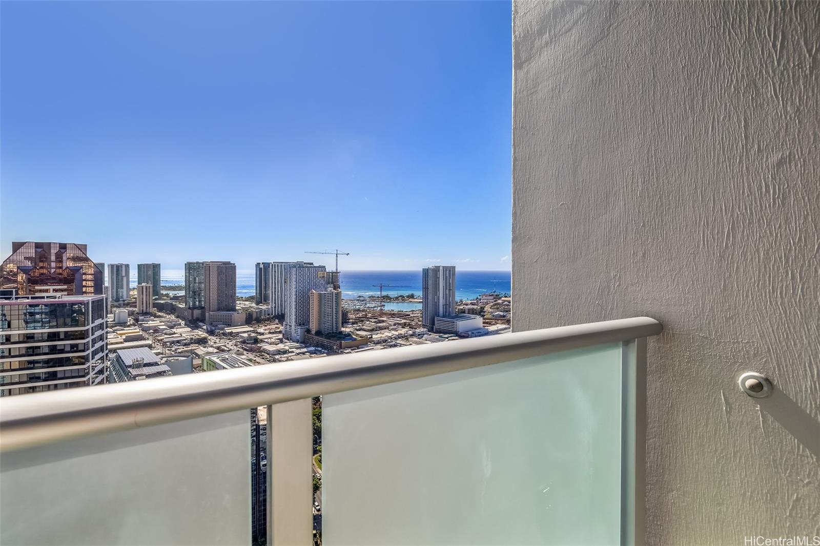 801 South St condo # 4505, Honolulu, Hawaii - photo 3 of 9