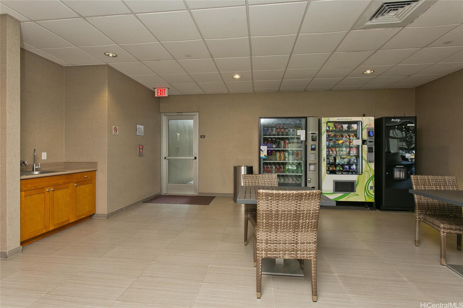 801 South St condo # 722, Honolulu, Hawaii - photo 17 of 19