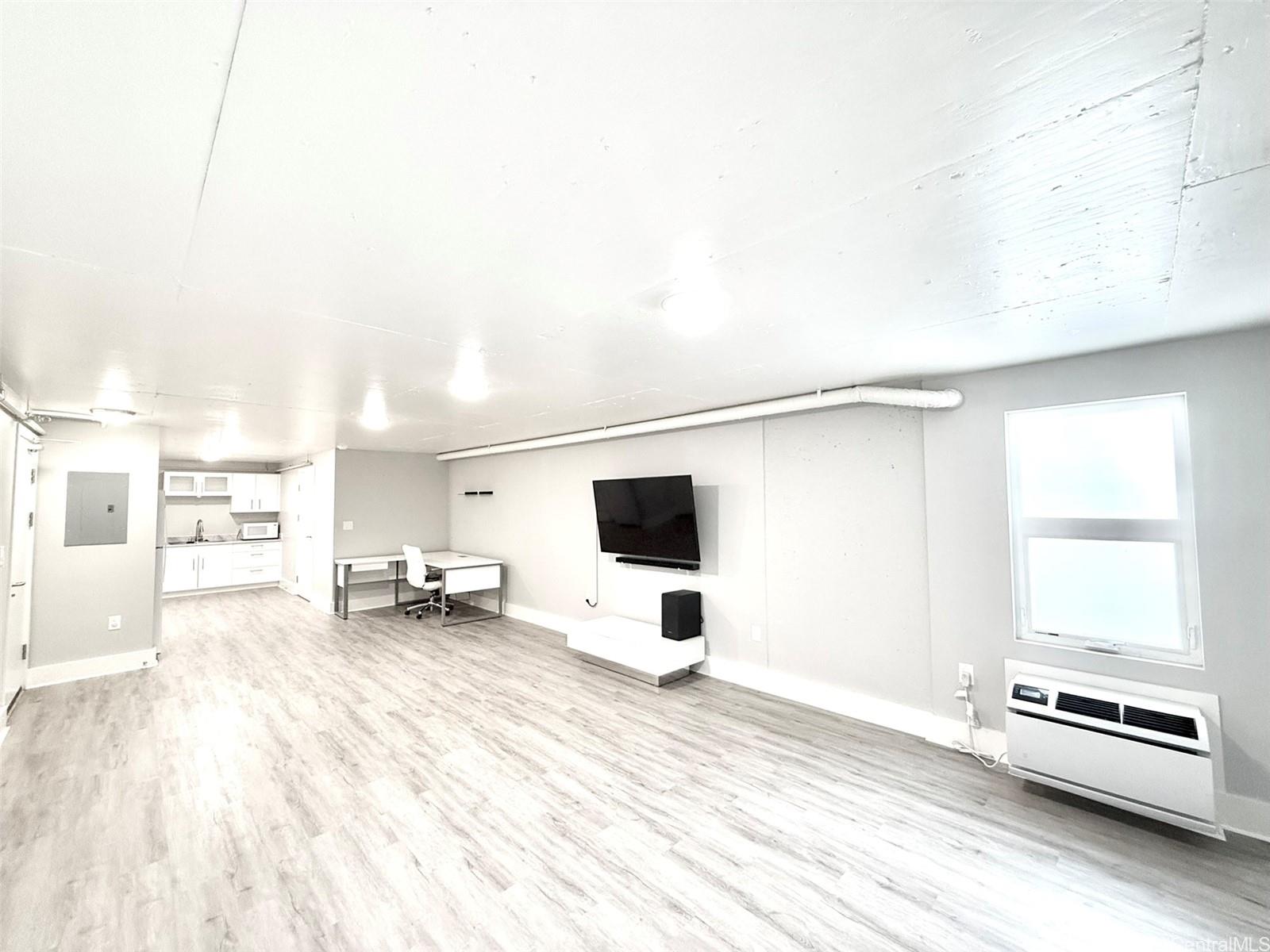 803 Waimanu Street Honolulu - Rental - photo 6 of 12