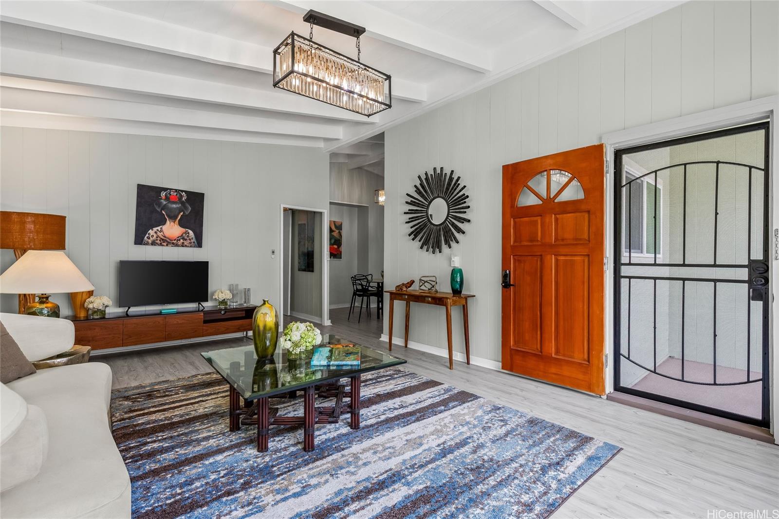 809  Hao Street Aina Haina Area, Diamond Head home - photo 2 of 25