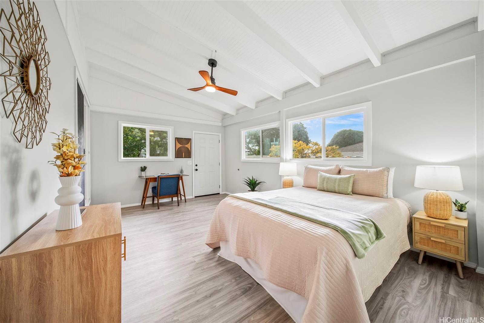 809  Hao Street Aina Haina Area, Diamond Head home - photo 18 of 25