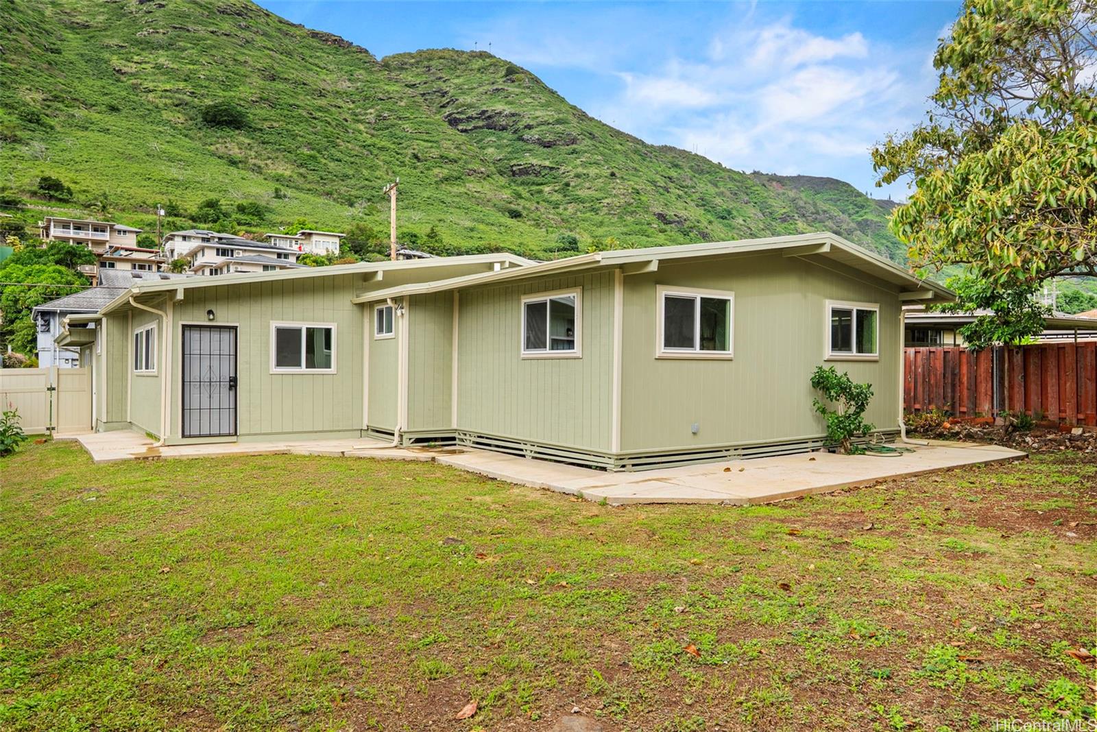 809  Hao Street Aina Haina Area, Diamond Head home - photo 3 of 25
