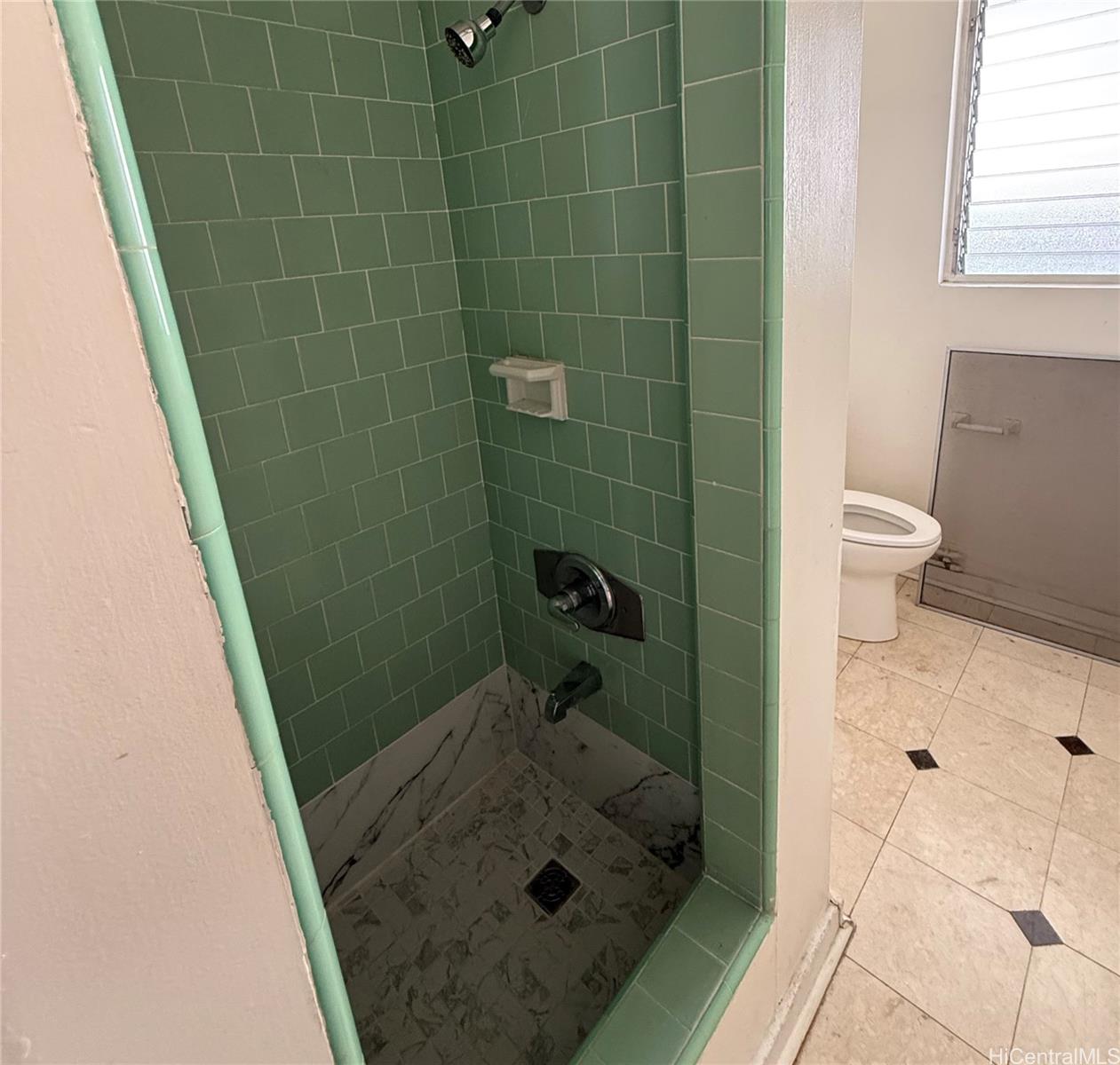 809 Kinau St Honolulu - Multi-family - photo 5 of 9