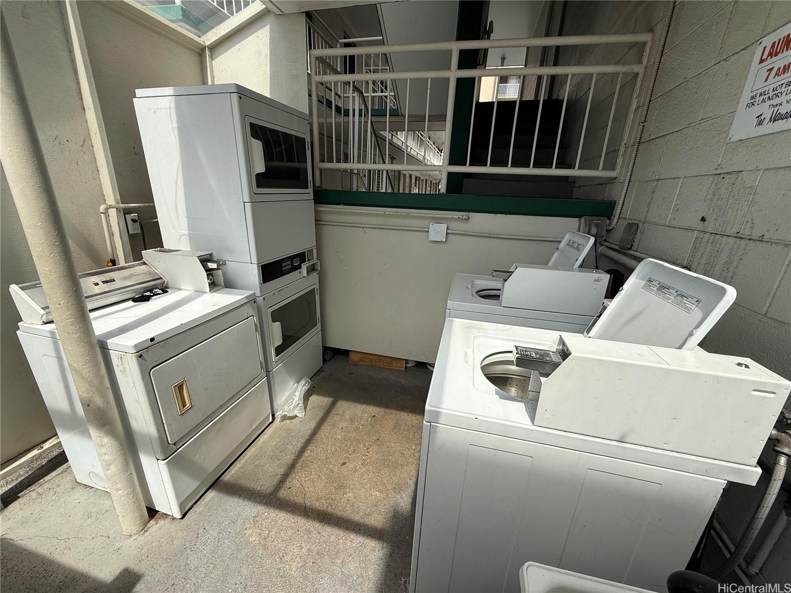 809 Kinau St Honolulu - Multi-family - photo 9 of 9